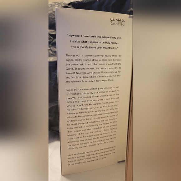 Ricky Martin ME (Autobiography) USED • Hardcover Book - Picture 11 of 11